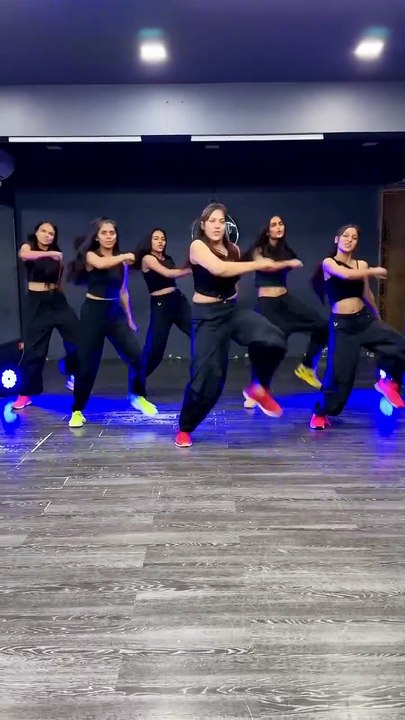 Saleemoffical presentation - دیکھا تم کو جب سے #bollywood