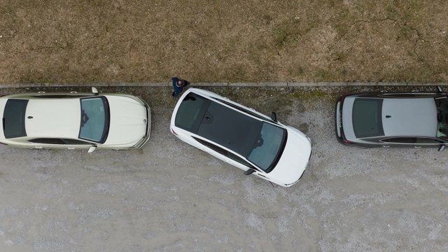 New Škoda Enyaq and Škoda Enyaq Coupé - Remote Park Assist - Park-in - Park-out