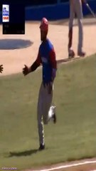 Jonron de Alarcon pone el Juego 4 a 2 vs Industriales. Serie Nacional de Beisbol