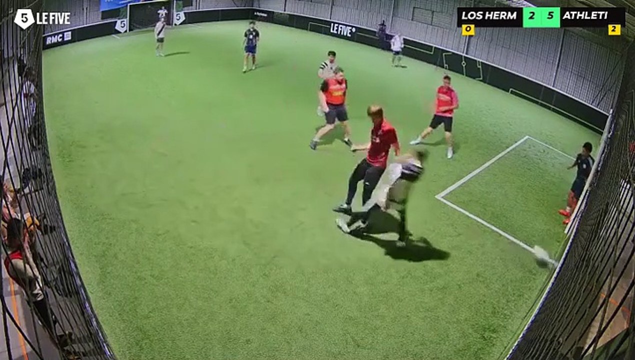 Los Hermanos - Athleti Pau 31/03 à 21:31 - Football Terrain 2 (LeFive Pau)