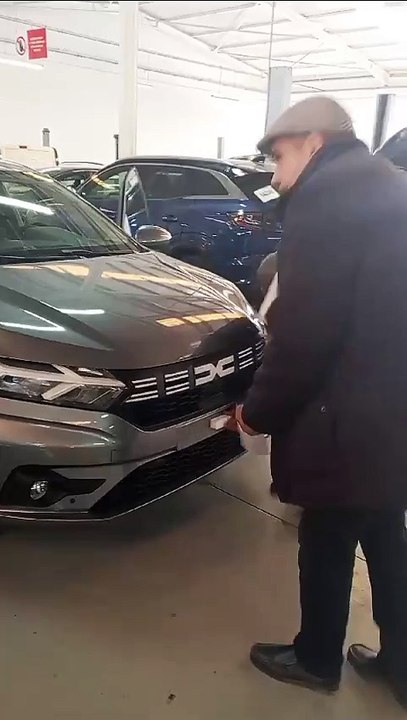 المغرب مكناس فاس طنجة Rabat Maro. Location Logan Dacia maroc morocco