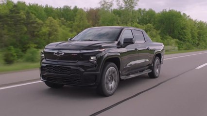 2024 Chevrolet Silverado EV RST Driving Video