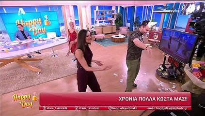 Γενέθλια στο Happy Day - Η τούρτα του Φραγκολιά με λουκάνικα και σουβλάκια