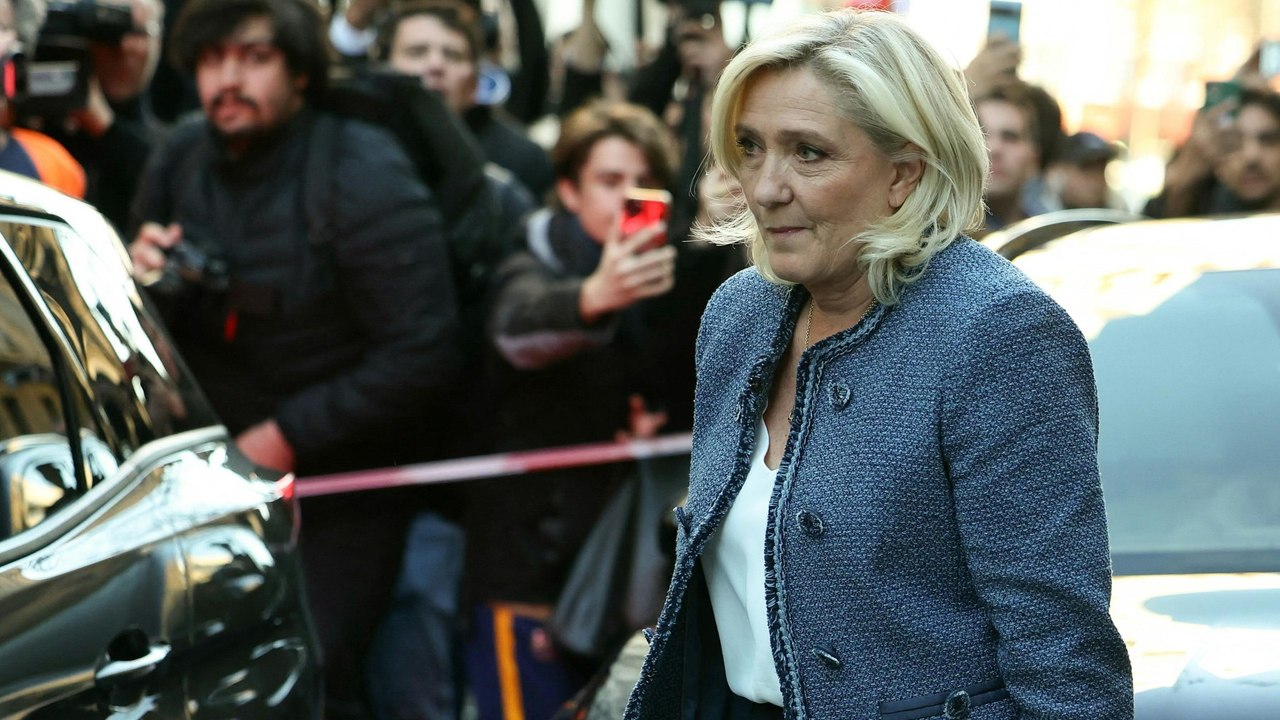 'Lasse mich nicht ausschalten': Le Pen will trotz Verbots bei Wahl antreten