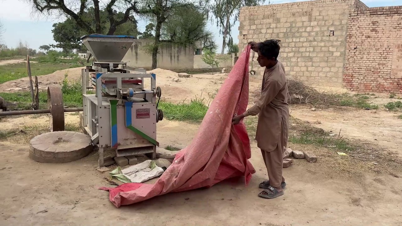 Diesel Engine Won’t Start in Winter? This Mechanic Has a Crazy Fix!