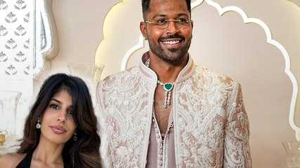 मैच के बाद MI टीम की बस में बैठीं Jasmin Walia, Video