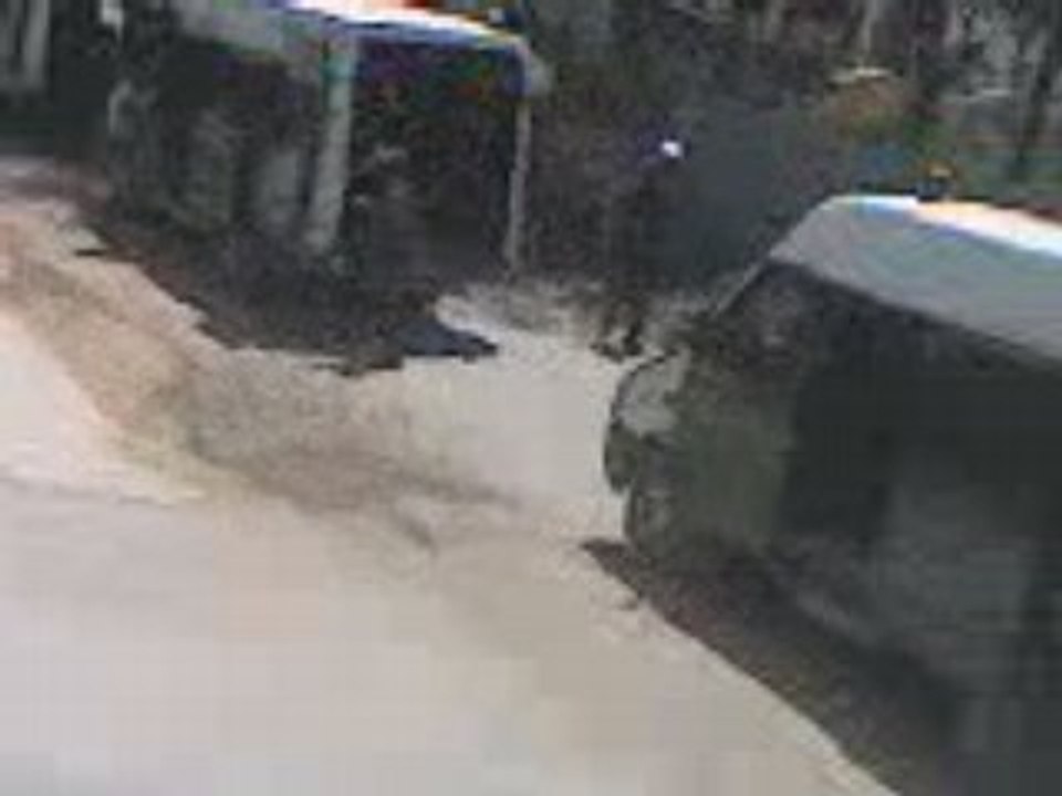 chlef(l'arriver des secours )