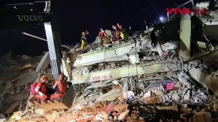 Bertahan 60 Jam Lebih, Momen Dramatis Evakuasi Wanita Hamil