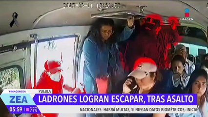 VIDEO: asalto a pasajeros de combi en Amalucan, Puebla