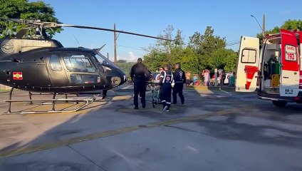 Avião é colocado de volta à pista do aeroporto de Chapecó