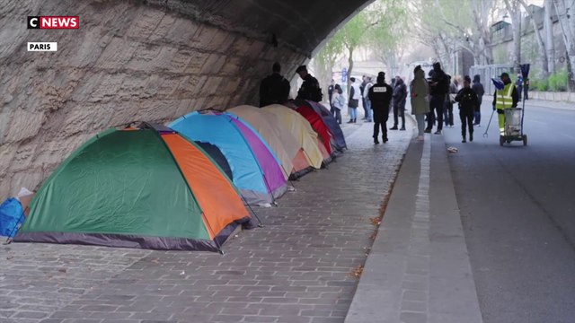 Paris : des camps de migrants évacués des quais de Seine