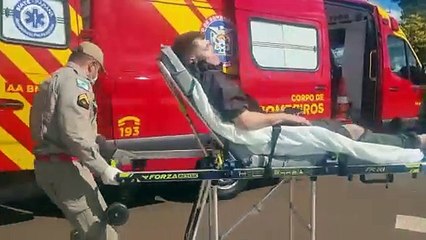 Bombeiros atendem vítima de acidente na Avenida Piquiri