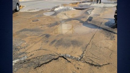 안산 도로에 깊이 1m 땅꺼짐...8시간여 만에 복구 / YTN