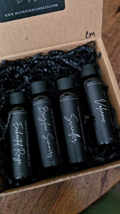 Trying the sample pack of liquid laundry detergent