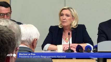Marine Le Pen passa à ofensiva para conseguir disputar a eleição presidencial