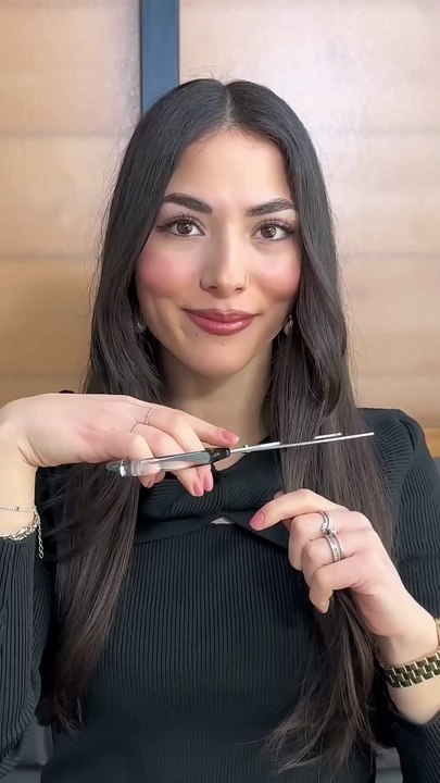 Fake bangs without cutting your hair 💇🏻‍♀️