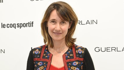 GALA VIDEO - Alexia Laroche-Joubert touchante sur le décès du père de sa fille : “J’ai pleuré dix ans après”