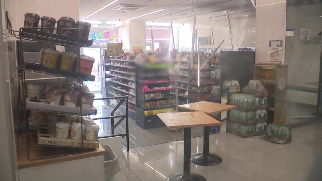 흉기 휘둘러 전처 살해한 전 남편...불까지 질러 / YTN