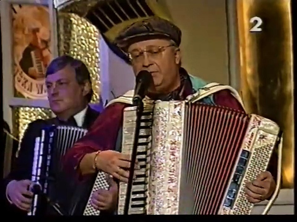 Program Drugi - Studio, zapowiedzi i reklamy (06.05.2001)