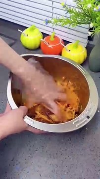 ✨ Cozinha prática em ação! Escorredor grande para arroz, massas e legumes: fácil de limpar e armazenar! 🧼