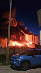 Incendio en una planta de reciclaje en Vitoria