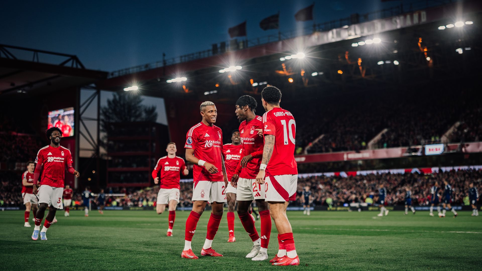 Nottingham Forest v Manchester United