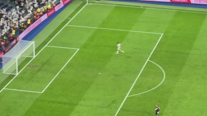 El detallazo de Bellingham con la afición del Bernabéu