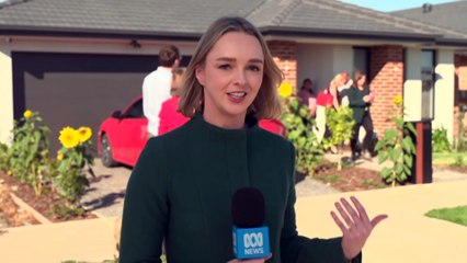 Opposition Leader to cut more than 40,000 public service jobs, if elected