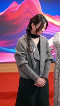 Her fiancé found her dull and boring, so she decisively broke up with him and married the heir to the top wealthy family, Xie Jingmo. In the morning, he was her brother-in-law; by the afternoon, he was her husband. Rumors spread that he was indifferent to