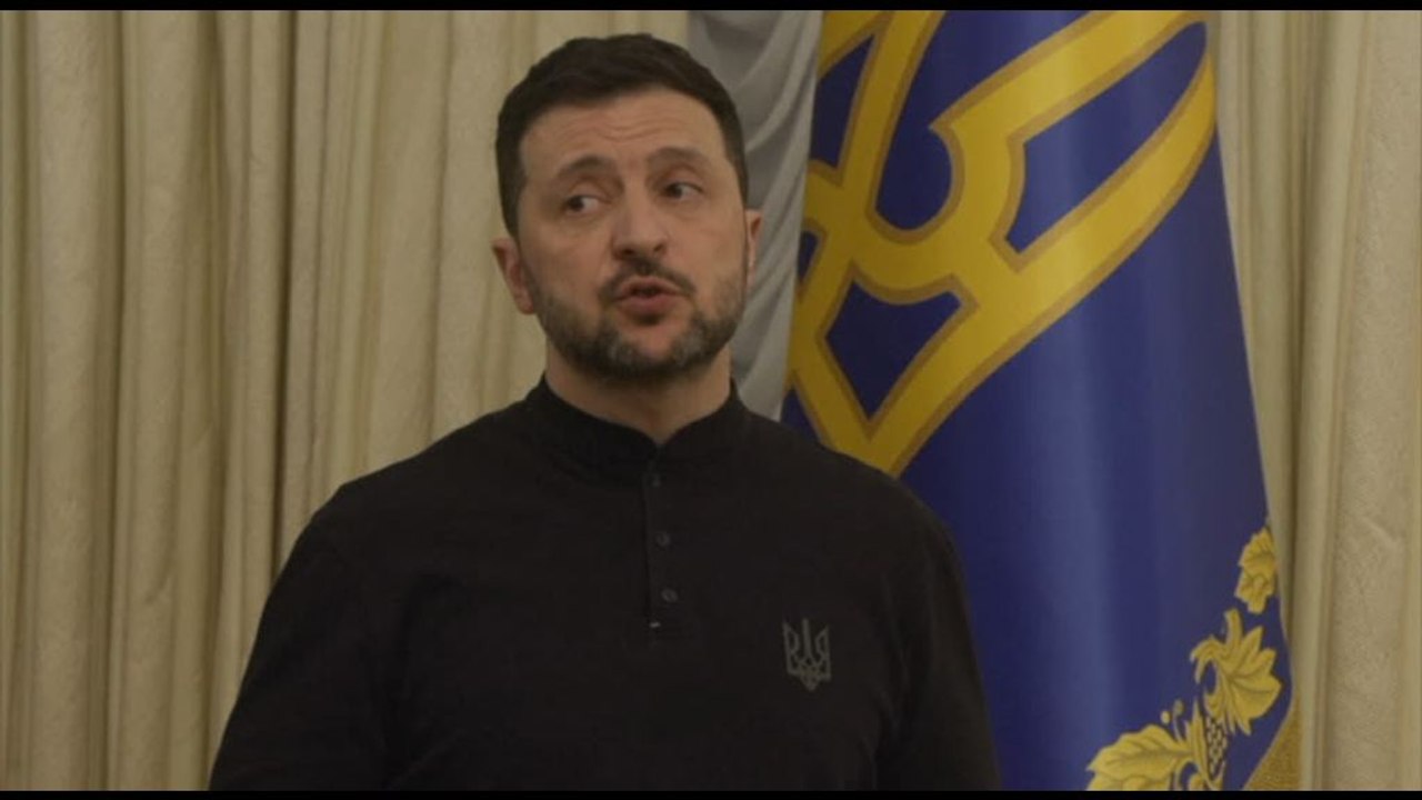 Zelensky: Usa rafforzino le sanzioni contro la Russia, viola accordi