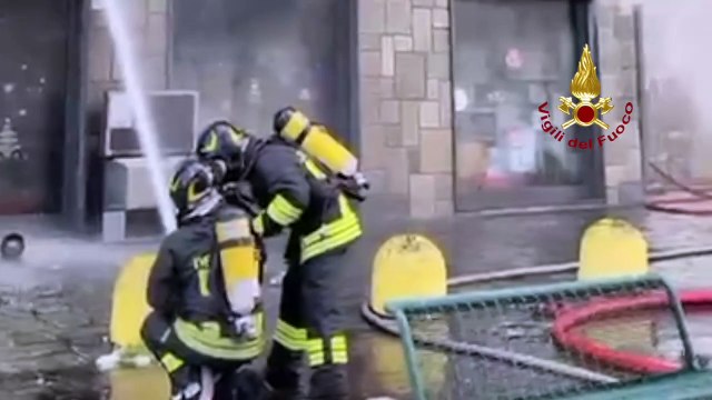 SETTIMO TORINESE (TO) - INCENDIO NEGOZIO NEL TORINESE (01.04.25)
