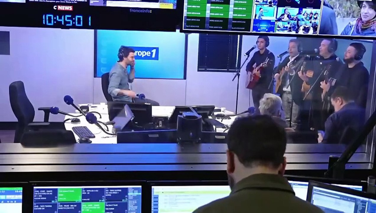 «Bamboléo», «Djobi Djoba», «Volare» : le medley live des Chico et les Gipsies dans Culture médias