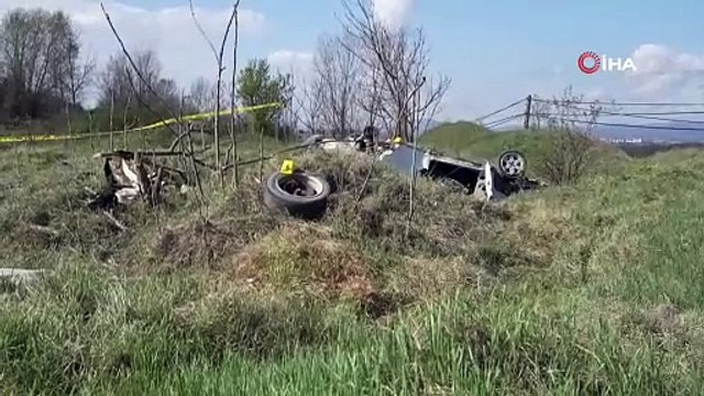 Fiat-Tofaş otomobil hurdaya döndü, 23 yaşındaki genç hayatını kaybetti