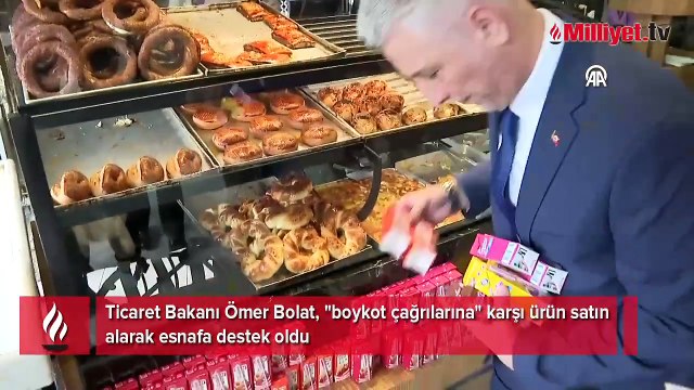 Bakan Bolat, boykot çağrılarına karşı esnafı ziyaret ederek alışveriş yaptı
