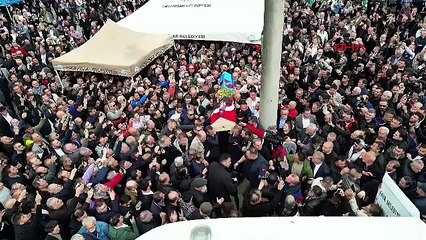 Volkan Konak memleketinde son yolculuğuna uğurlandı! Vasiyeti yerine getirildi