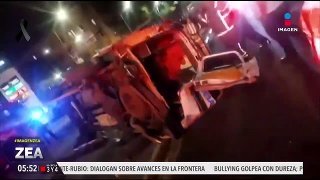 Ambulancia vuelca en la alcaldía Cuauhtémoc, CDMX; un paramédico murió