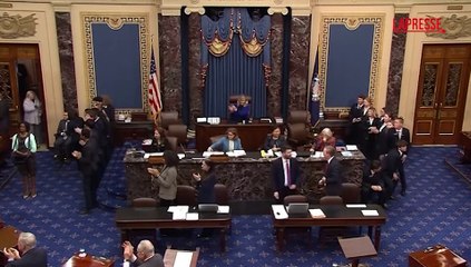 Cory Booker batte il record per il discorso pi? lungo della storia del Senato parlando per oltre 25 ore