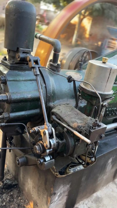 Shocking Diesel Engine Startup in Sub-Zero Weather!