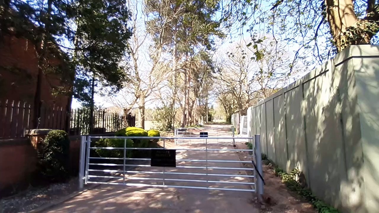 Residents meet over fears company linked to the unauthorised demolition of the Crooked House pub is planning to lodge application for new homes in Little Aston.
