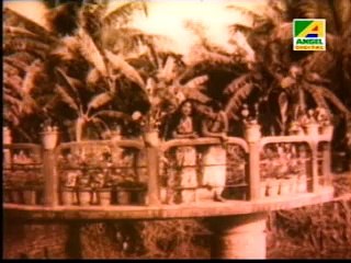 003-Part,3,Bangla Super Hit Film,Maraner Parey-Uttam Kumar-Suchitra Sen-Music,Sargam-Lyrics,Mohini Chowdhury- - 4of5