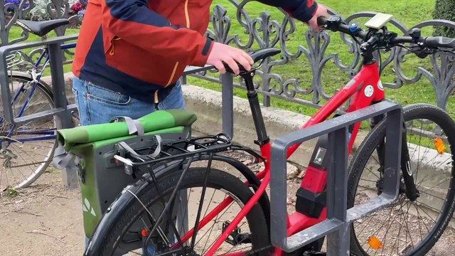 Stationnement Gratuit : Les associations piétons, vélo, et usagers de transports en commun montent au créneau