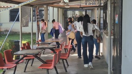 Universitarios colonenses claman por mejora de infraestructura; quieren clases presenciales