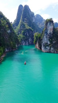 LE PLUS BEAU bleu de Thailande