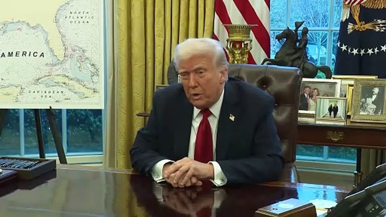 Sánchez traslada a sindicatos y patronal las posibles respuestas del Gobierno a los aranceles