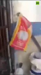 Pandilla asalta una prisión y libera 5mil presos en Haití