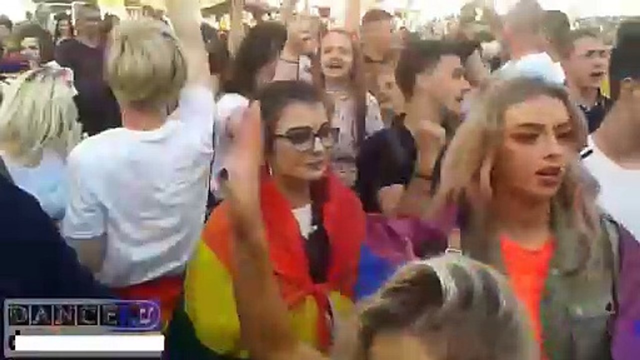 Madonna ft.  LMFAO - Party Luvin' Medley