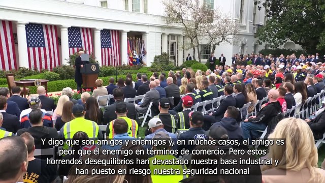 Trump castiga a UE con unos aranceles del 20% e impone arancel del 25% a vehículos extranjeros