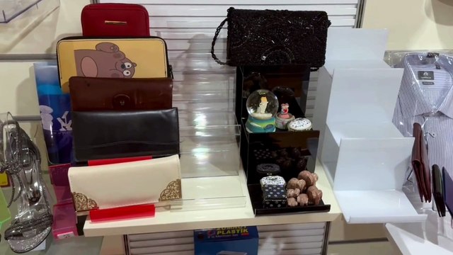 zumrutplastik.com.tr/cuzdan-teshir-standi|Mağazanız için Harika Çözüm Cüzdan Standı