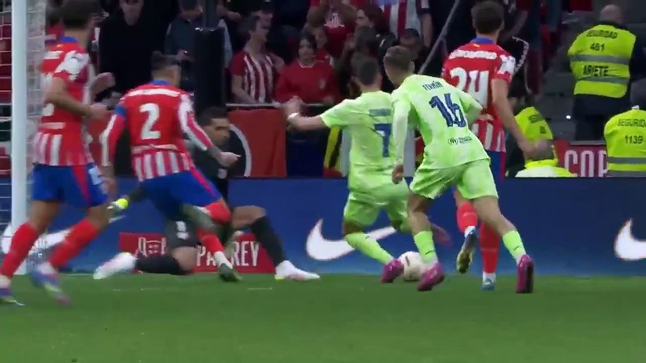 Atletico Madrid vs Barcelona Extended Highlights