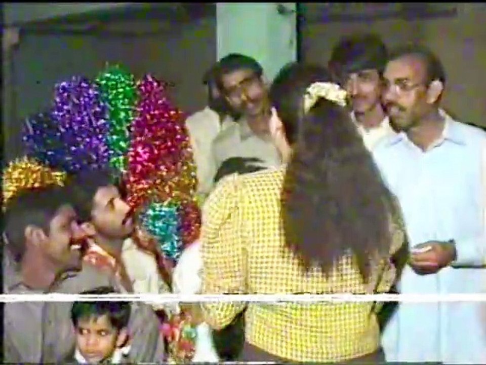 hai mubarak aaj ka din/shadmani / my wedding day /mujra song/dance program /shadi /pakistani mujra /live music/Ishtiaq Awan mehndi program 1996